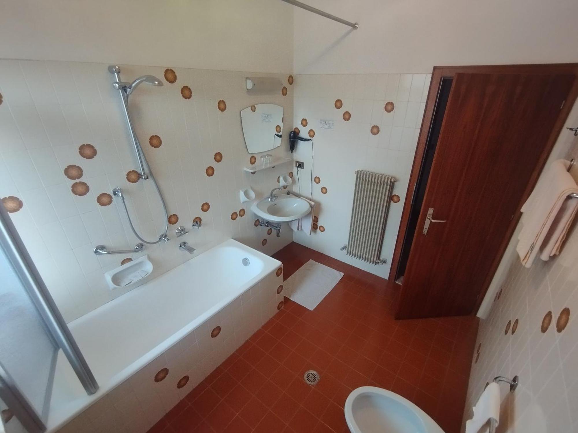 Hotel Garni Weingut Merano Esterno foto