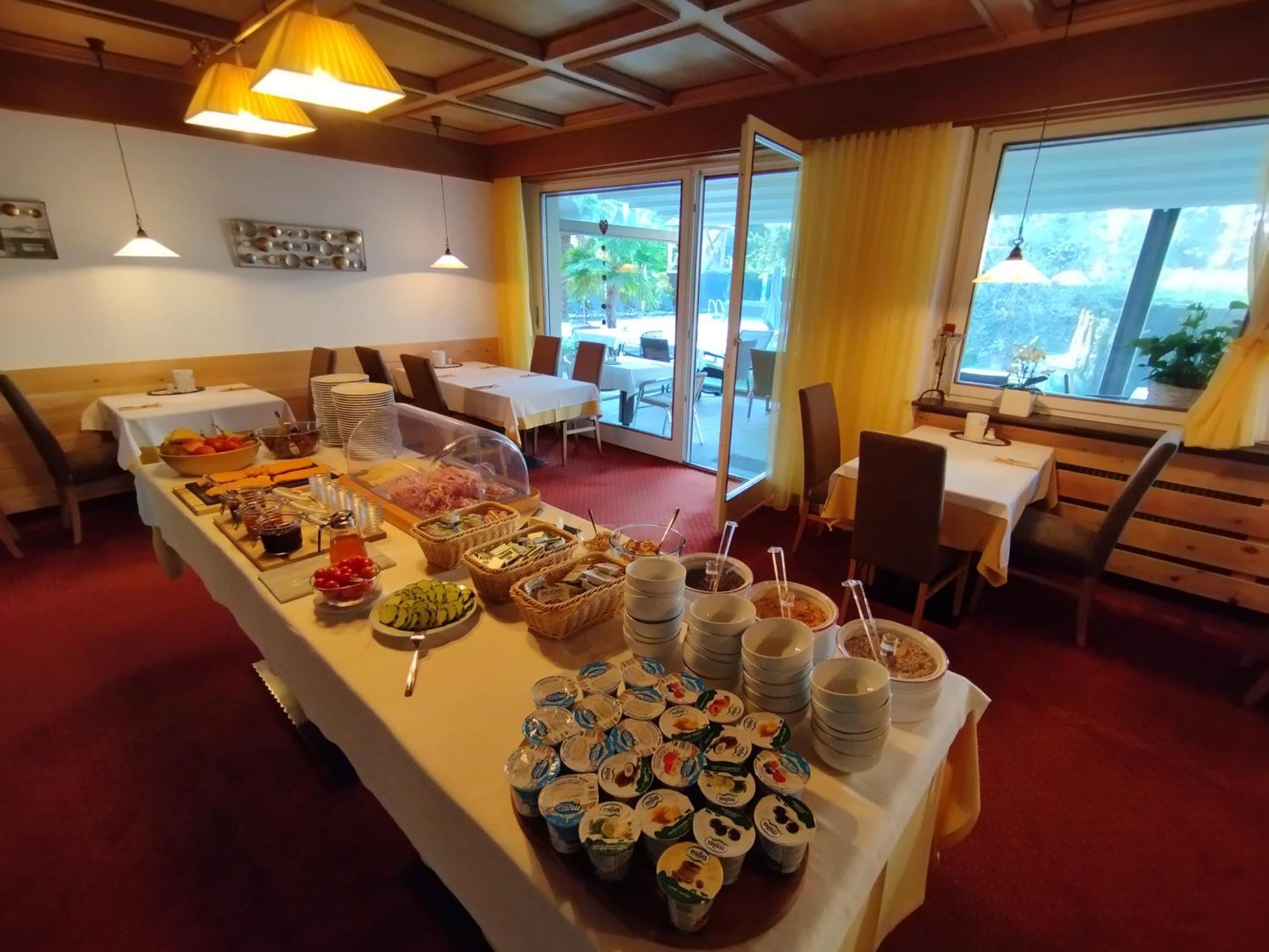 Hotel Garni Weingut Merano Esterno foto